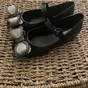 Mini Melissa super cute shoes with bow detail. NEW size 11